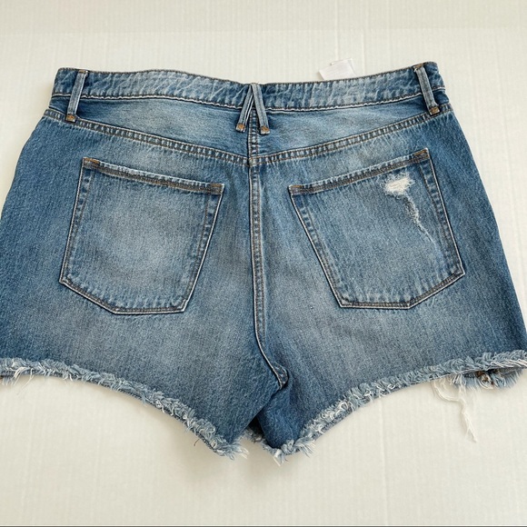 GOOD AMERICAN High Waist Denim Shorts - Picture 7 of 8